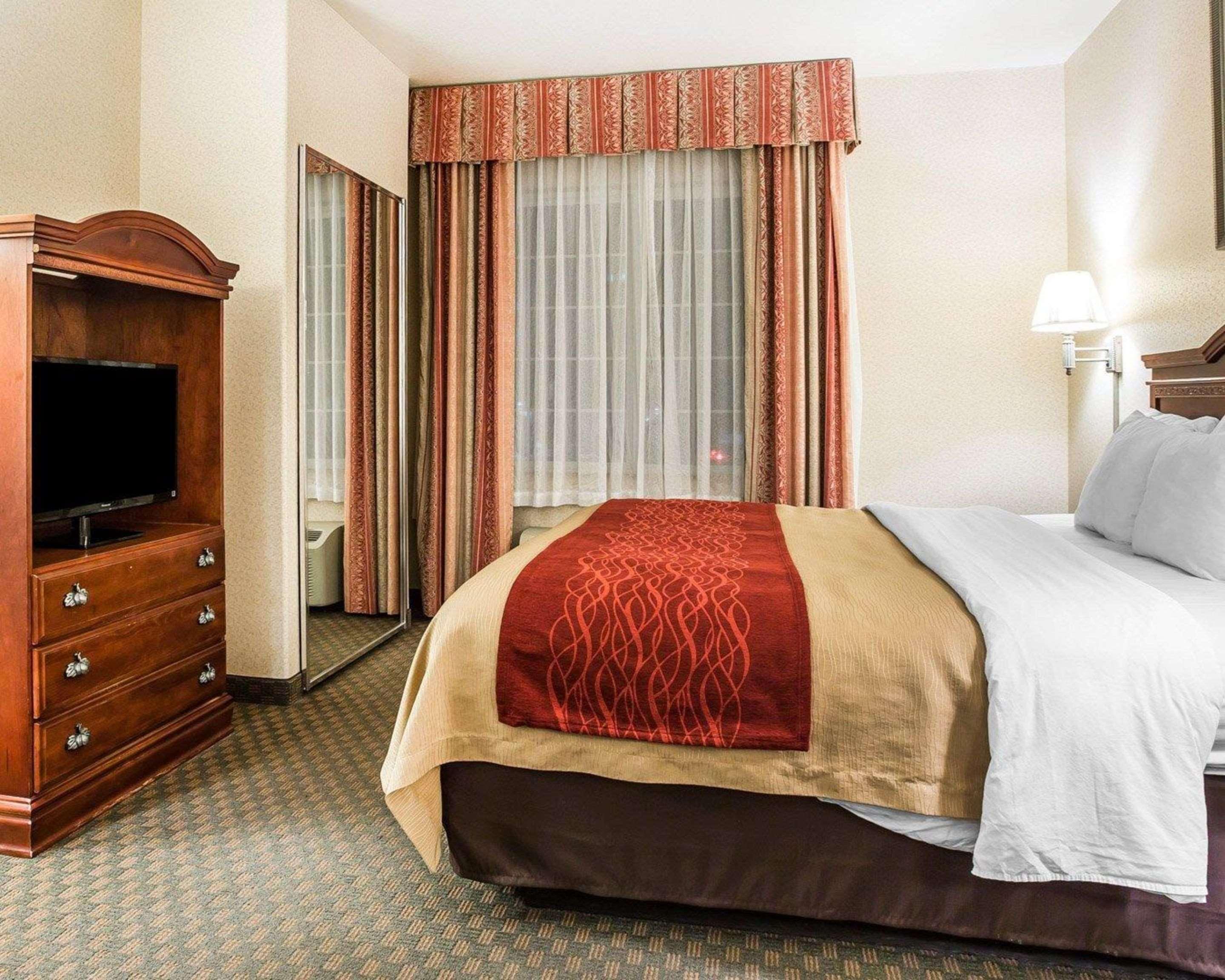 Comfort Inn & Suites Galt - Lodi North Kültér fotó