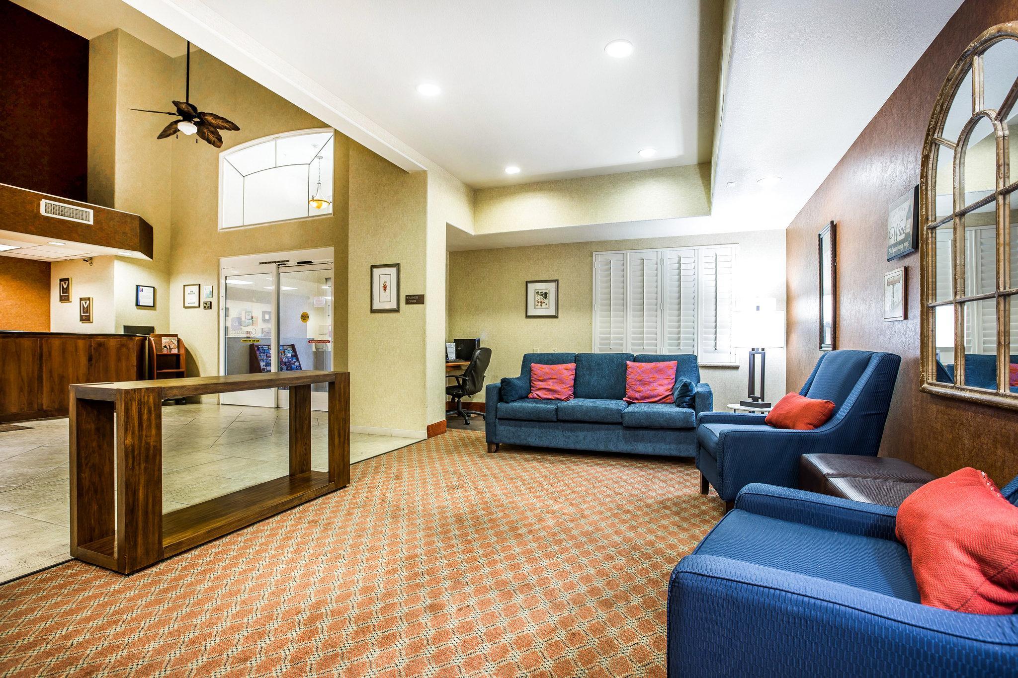 Comfort Inn & Suites Galt - Lodi North Kültér fotó